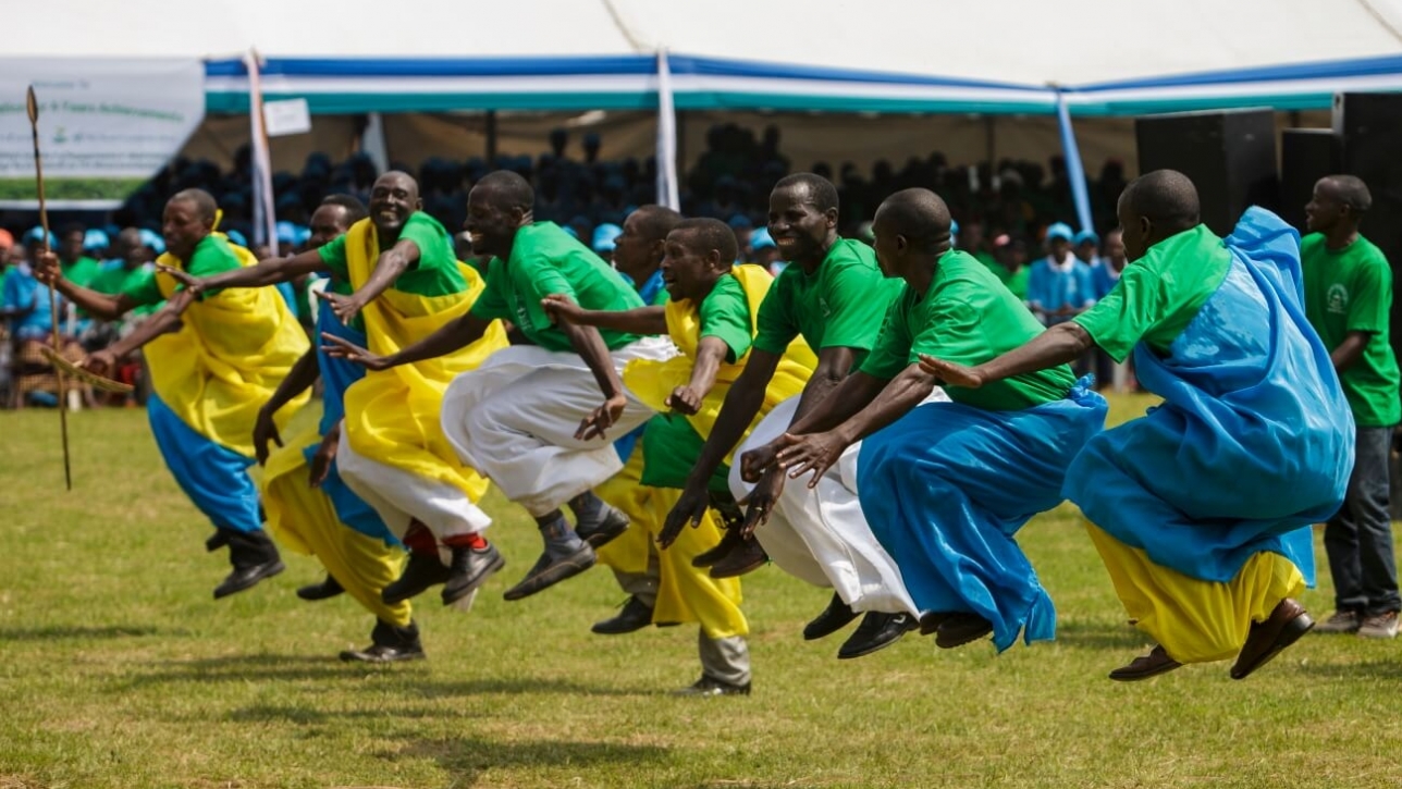 Pioneering business models and dancing with farmers
