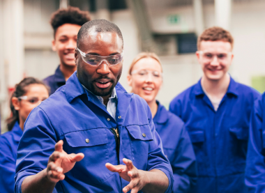 How can the government make foundation apprenticeships work?