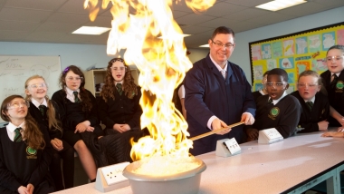 School science techincian Phil Wilson, RSciTech, supporting a practical science lesson